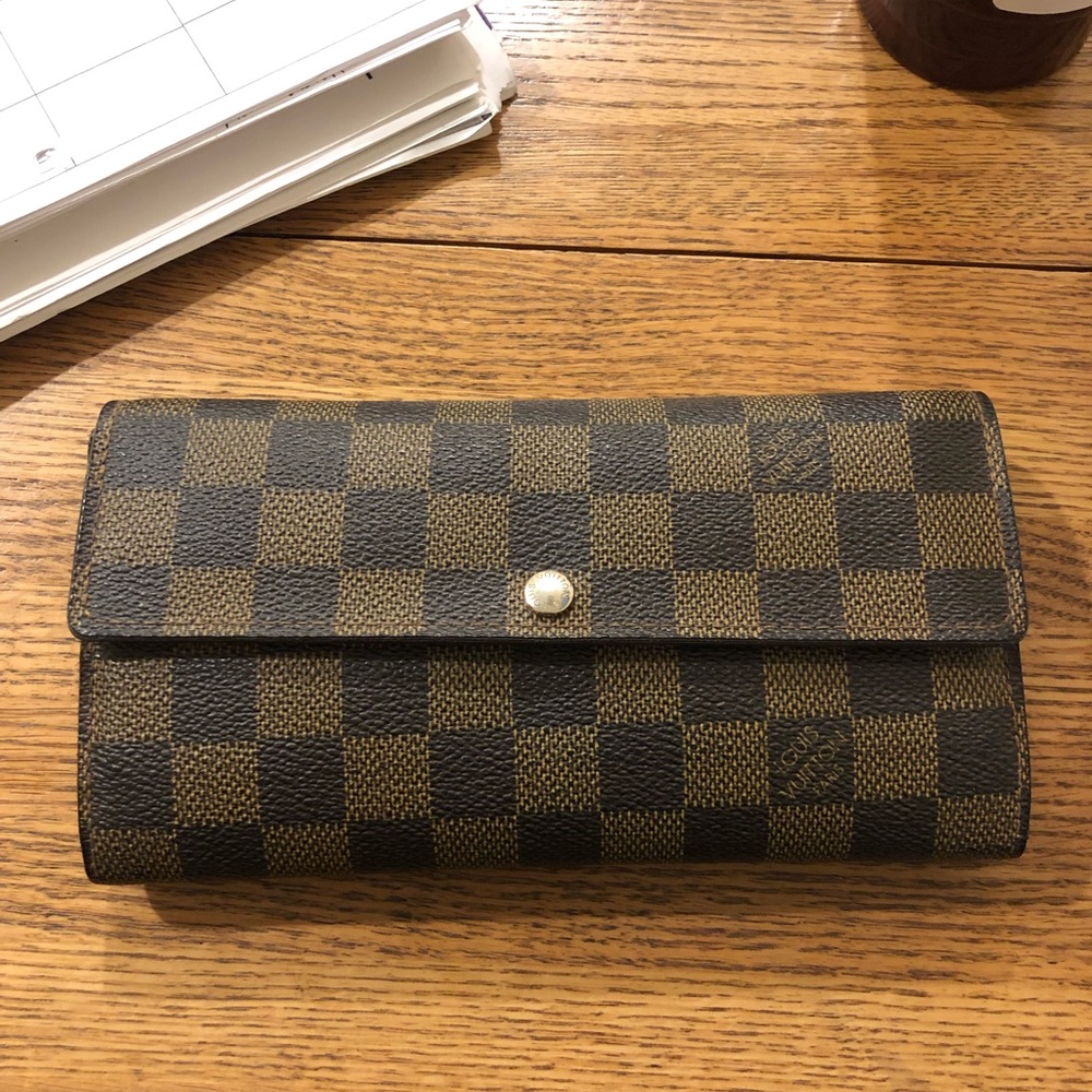 Louis Vuitton Sarah Wallet